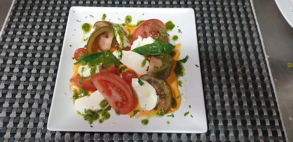 Cervecería Restaurante Montemayor_Montemayor_slider_image_2