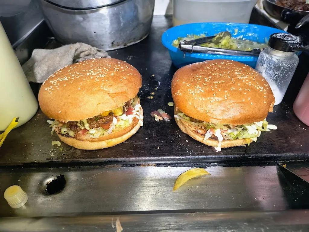 Restaurante de comida tipica DALI restaurant in Carcelén