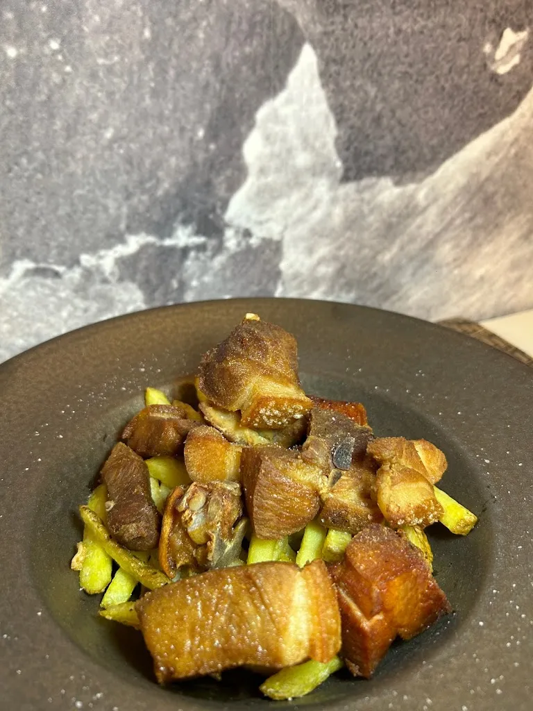 Colten_Hinojosa del Duque_slider_image_3