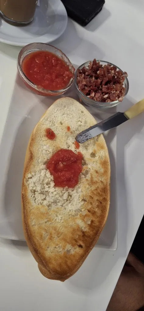 Cristina Rubio_Cafetería Aroma_Hinojosa del Duque_review