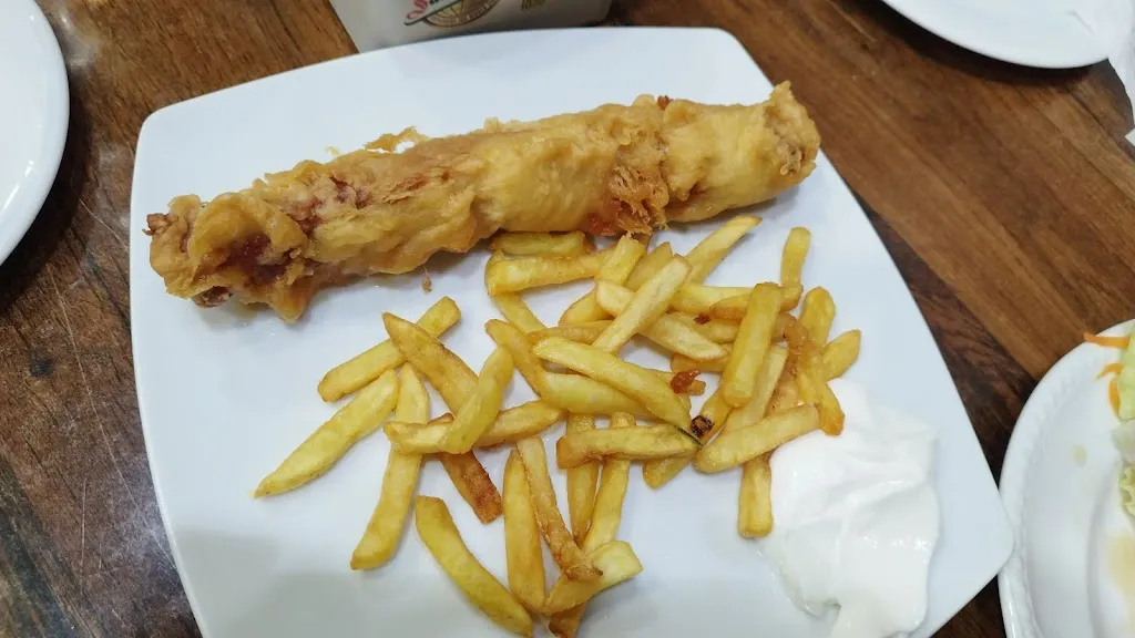 Riki Gomez_Cafetería Bar Central_Hinojosa del Duque_review