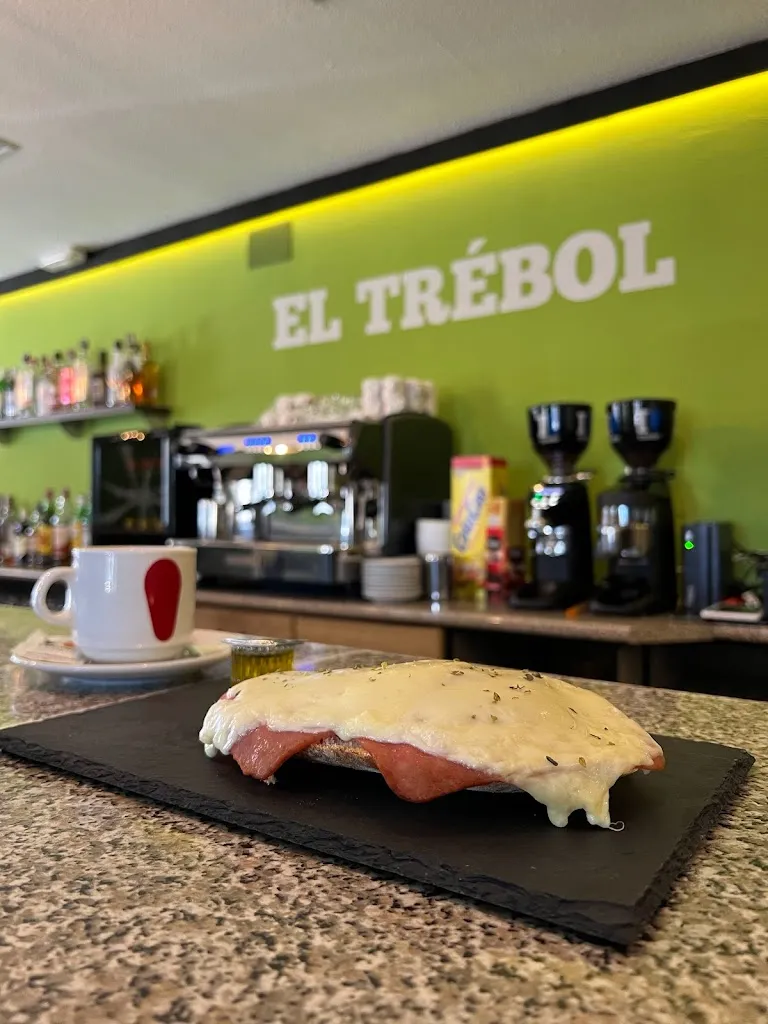 El Trébol_Hinojosa del Duque_slider_image_2