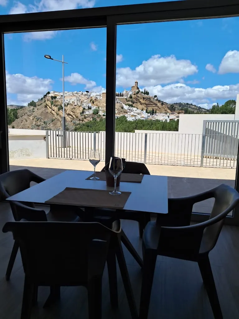 Las canteras café & copas_Iznájar_slider_image_1