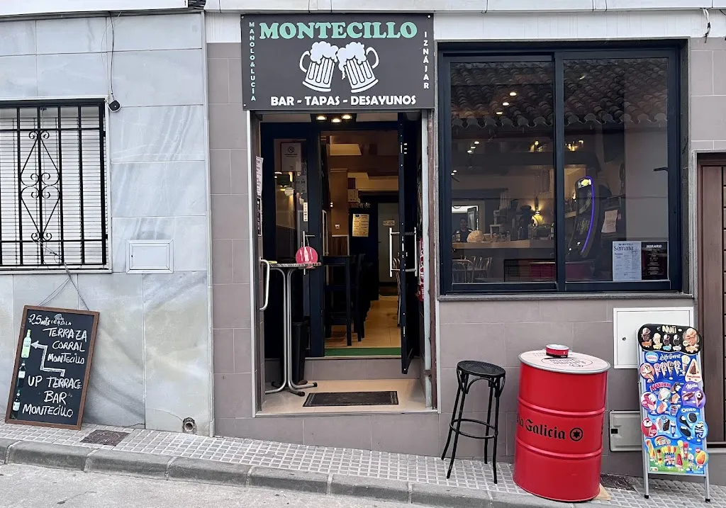 Bar Montecillo Manolo&Lucía restaurant in Iznájar