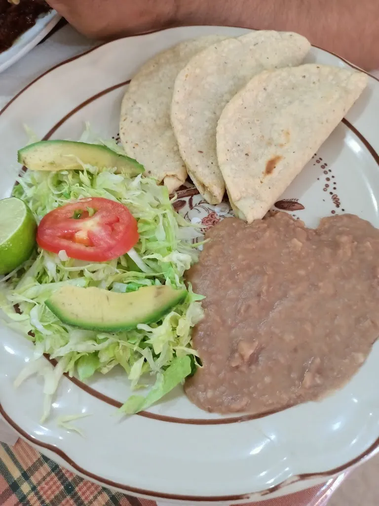 Paola Ibagnez_Restaurante SUSU_Guadalcázar_review