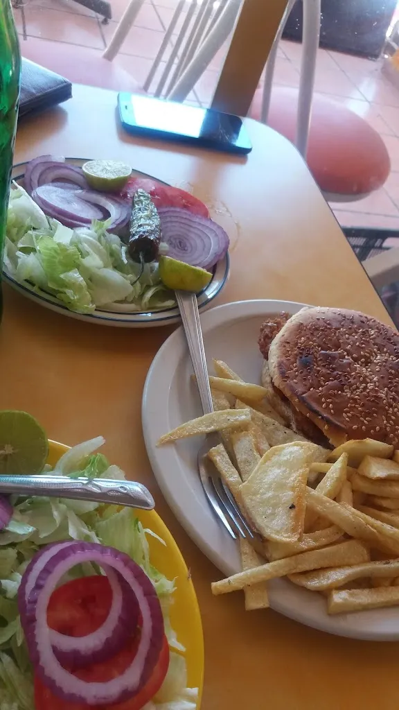 Restaurante y Carniceria El Cabriteño_Guadalcázar_slider_image_3