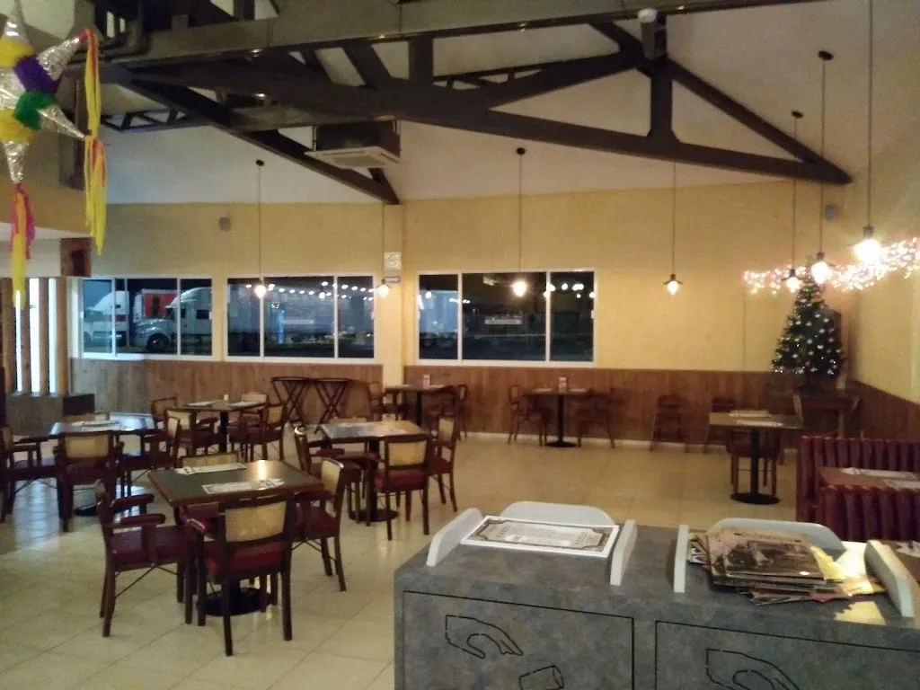 ALEJANDRO PEÑA_La Nueva Parroquia_Guadalcázar_review