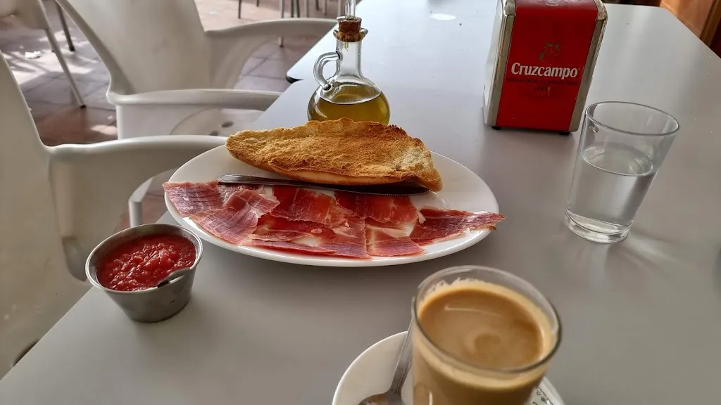 Bar López_Monturque_slider_image_3