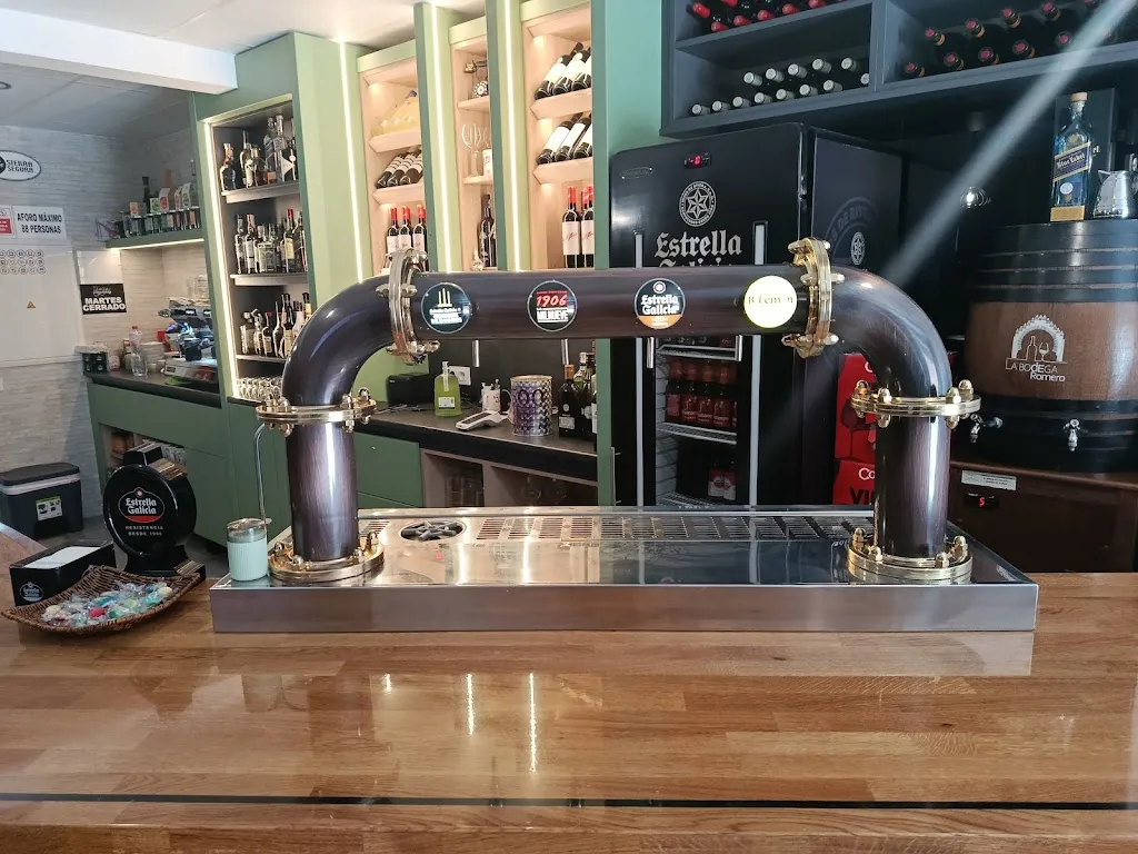 Violín Taberna desde 1972 restaurant in Nueva Carteya