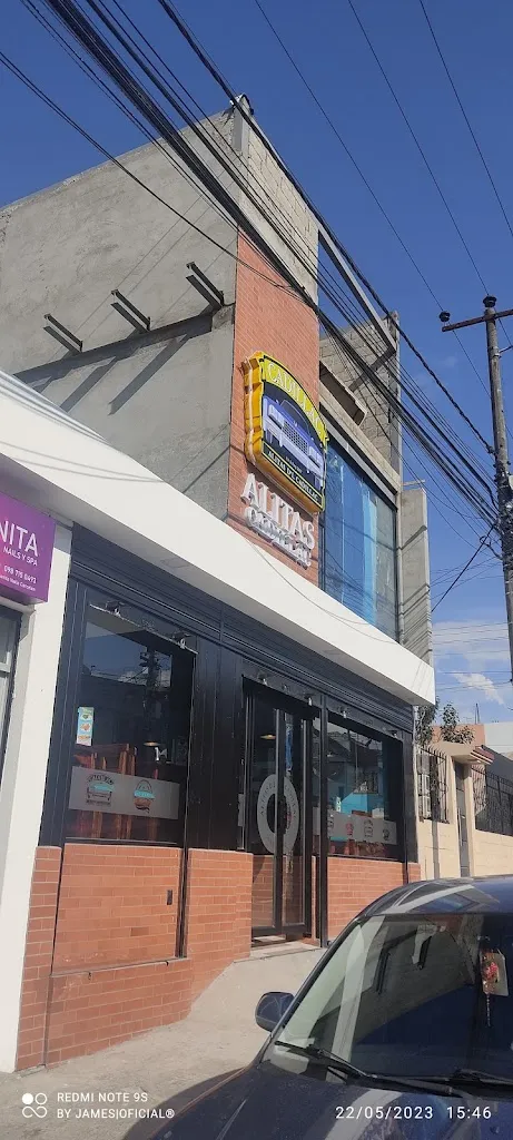 Las Alitas del Cadillac Plaza Carcelén_Carcelén_slider_image_1