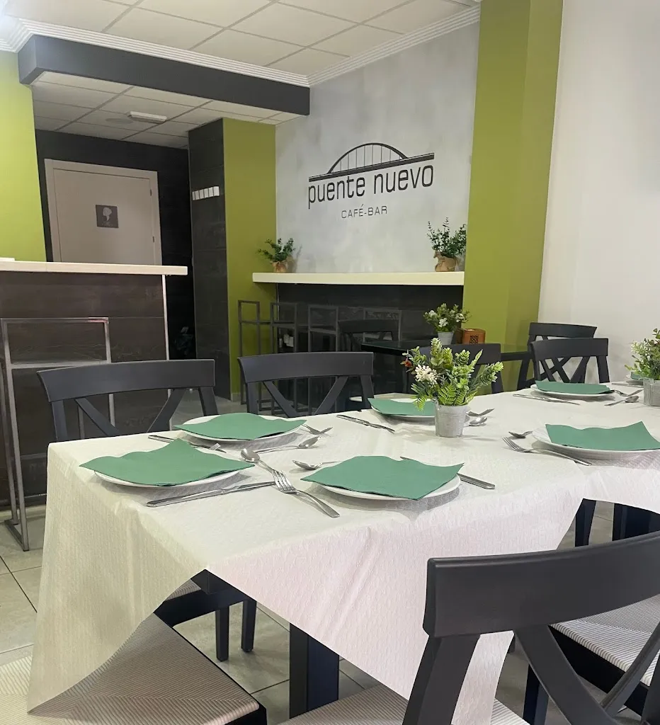 CAFÉ-BAR PUENTE NUEVO restaurant in Montoro
