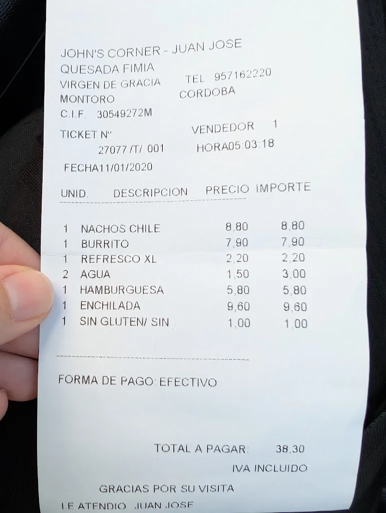Yolanda SS_Restaurante John's Corner_Montoro_review