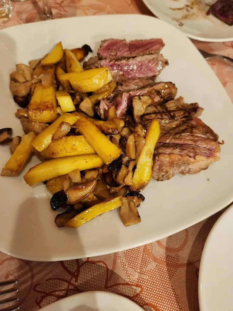 Jiri Hnatek_La Cantina_Montoro_review