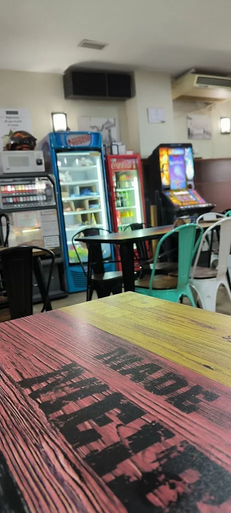 Rafael Garcìa Carrillo_Cafetería Pizzería Donde Siempre_Montoro_review