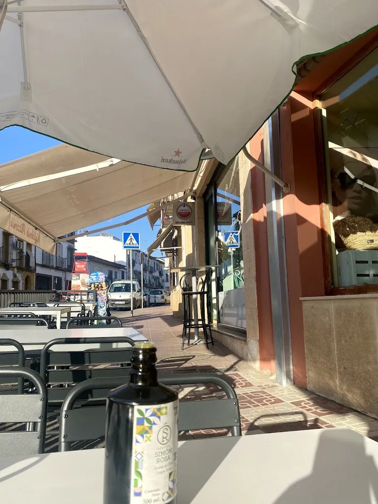 Cafetería Pizzería Donde Siempre_Montoro_slider_image_3