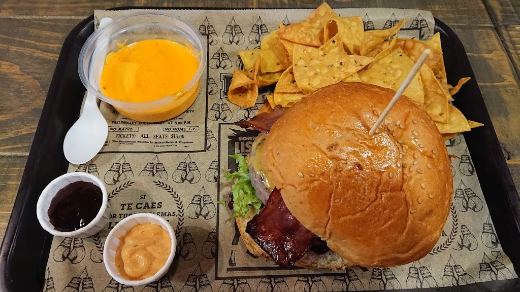 Crivel - BoxerFood - Montoro - Genuine Street Food_Montoro_slider_image_2