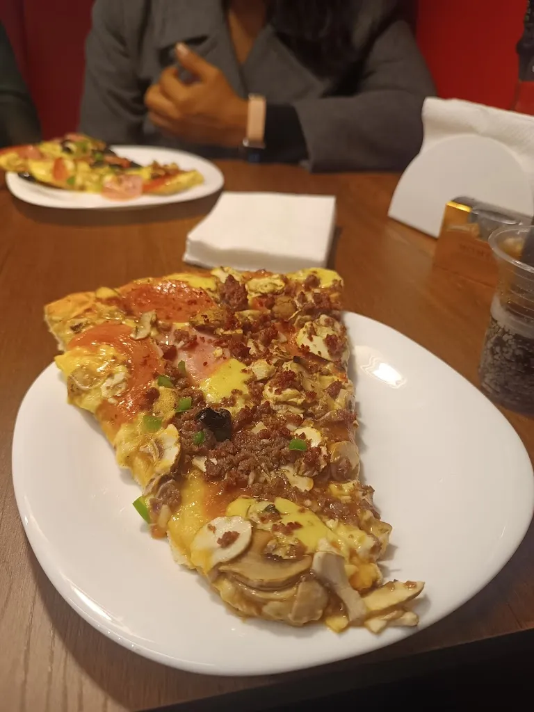 Camila Alejandra Gonzales Calvache_Monster Pizza Carcelen_Carcelén_review