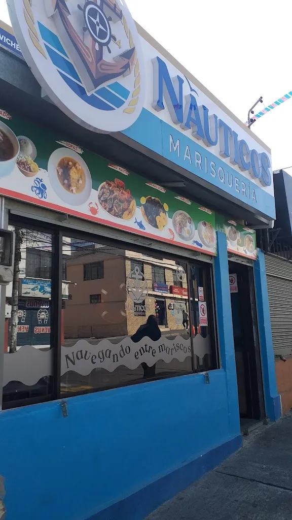 NAUTICOS MARISQUERIA restaurant in Carcelén