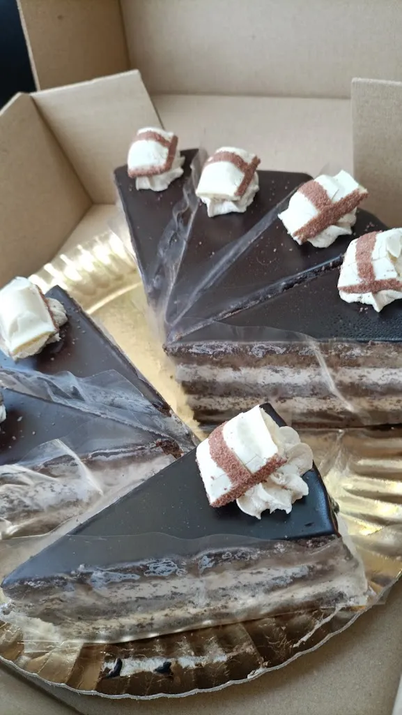 Adrián Barbero Colmena_Cafeteria LA PERLA_Peñarroya-Pueblonuevo_review