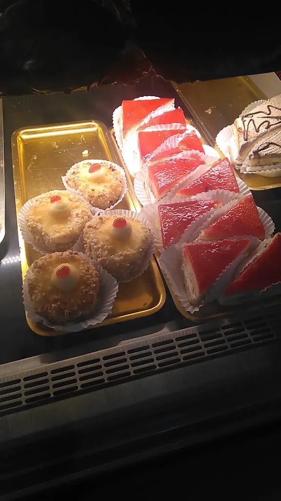 Cafeteria LA PERLA_Peñarroya-Pueblonuevo_slider_image_2