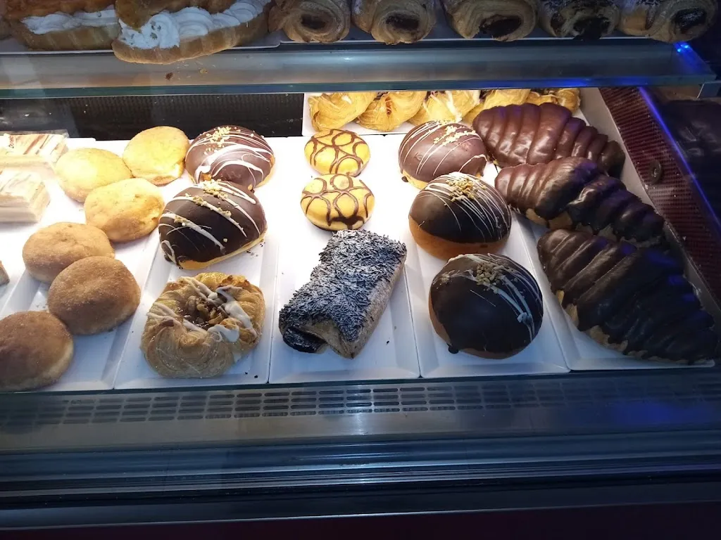 Cafeteria LA PERLA_Peñarroya-Pueblonuevo_slider_image_3