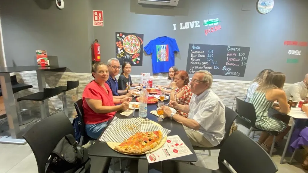 Pizzería Bella Mia restaurant in Peñarroya-Pueblonuevo