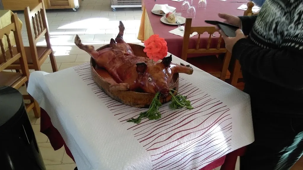 Menu_Complejo de ocio Victor_Peñarroya-Pueblonuevo_image_2