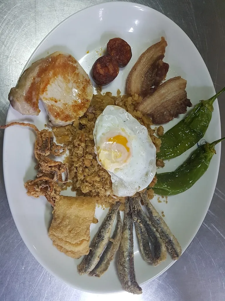 Menu_Complejo de ocio Victor_Peñarroya-Pueblonuevo_image_8