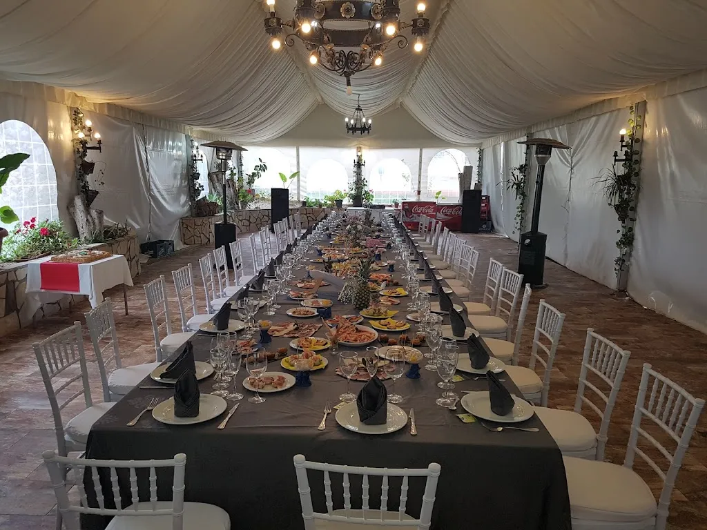 Complejo de ocio Victor_Peñarroya-Pueblonuevo_slider_image_1