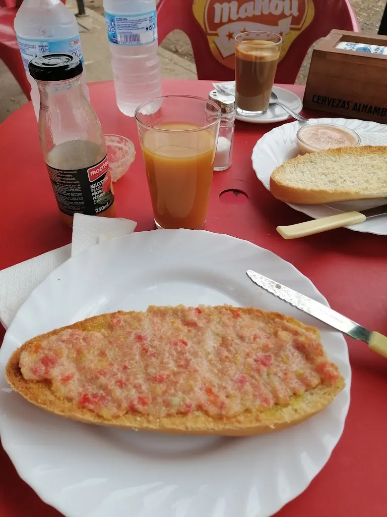 Estefania CF_Bar Moyano_Peñarroya-Pueblonuevo_review