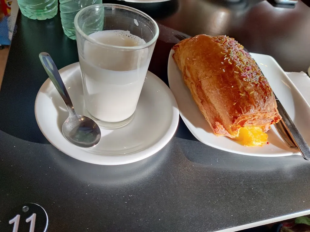 Menu_cafeteria dulceria La Perla_Peñarroya-Pueblonuevo_image_2