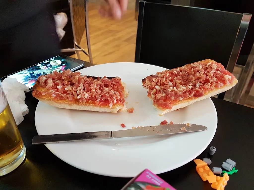 Menu_cafeteria dulceria La Perla_Peñarroya-Pueblonuevo_image_6