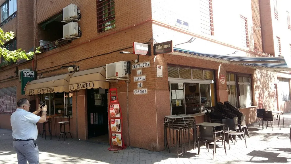 Bar Cafetería La Rambla restaurant in Rambla La