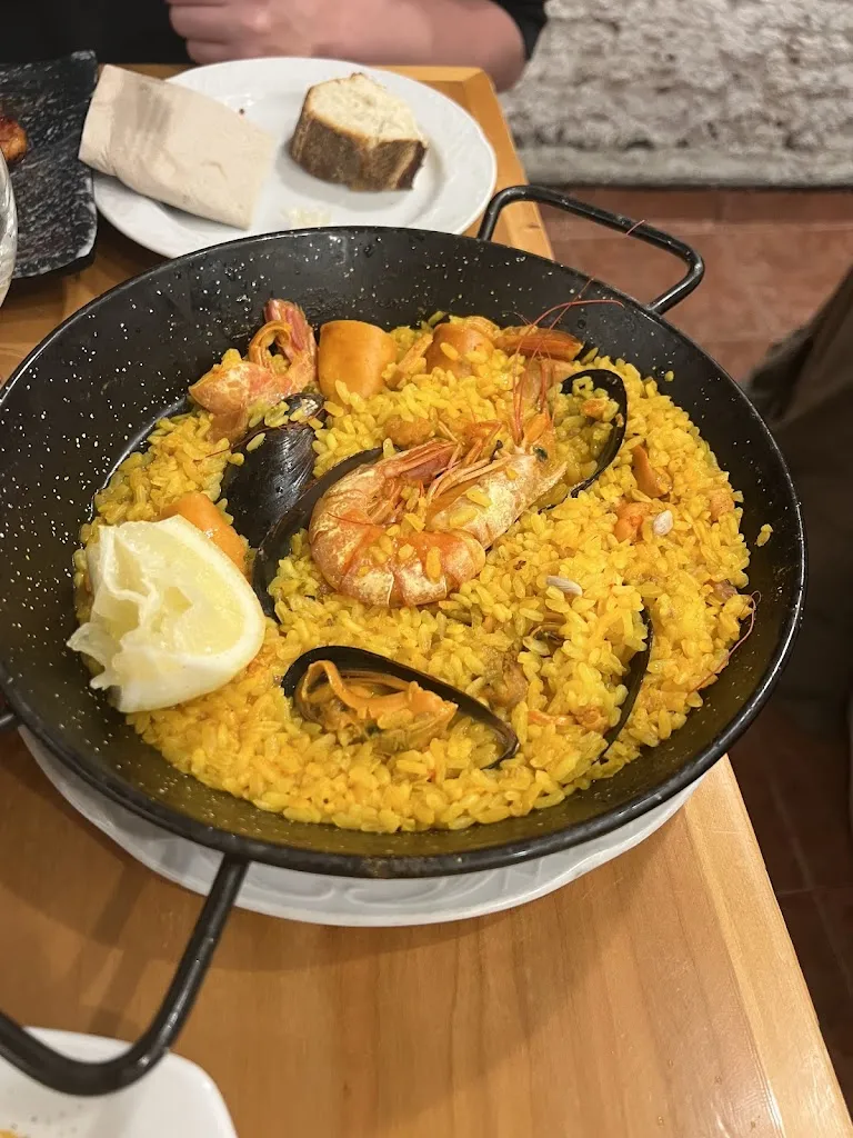 Martina Murphy_Mas Al Sur_Rambla La_review