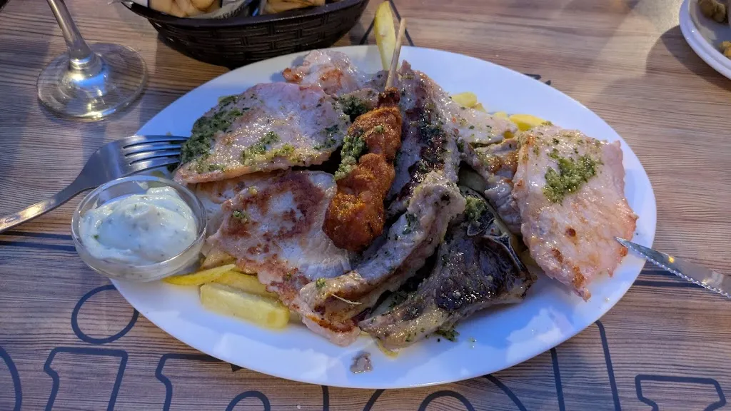 Christian Anton_Bar restaurante la magdalena_Palma del Río_review