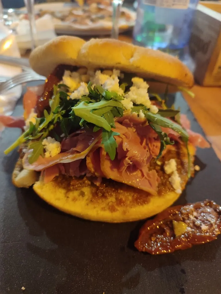 Isabel Del Rosal Domínguez_Nuovo Michelangelo_Palma del Río_review