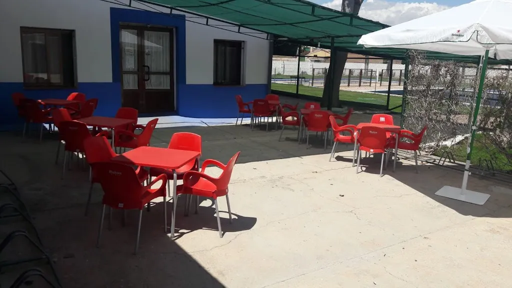 Bar-Restaurante La Piscina Ossa de Montiel ristorante a Ossa de Montiel