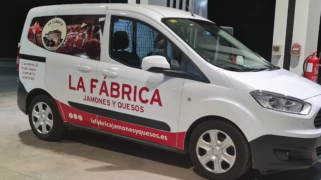 LA FÁBRICA JAMONES & QUESOS_Palma del Río_slider_image_2