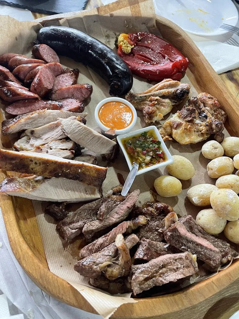 Selene Santana Granado_Restaurante grill los gemelos_Valsequillo_review