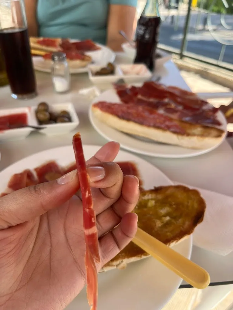 Ramona Nicoleta Ciobanu_Taberna Los Pinos_Priego de Córdoba_review