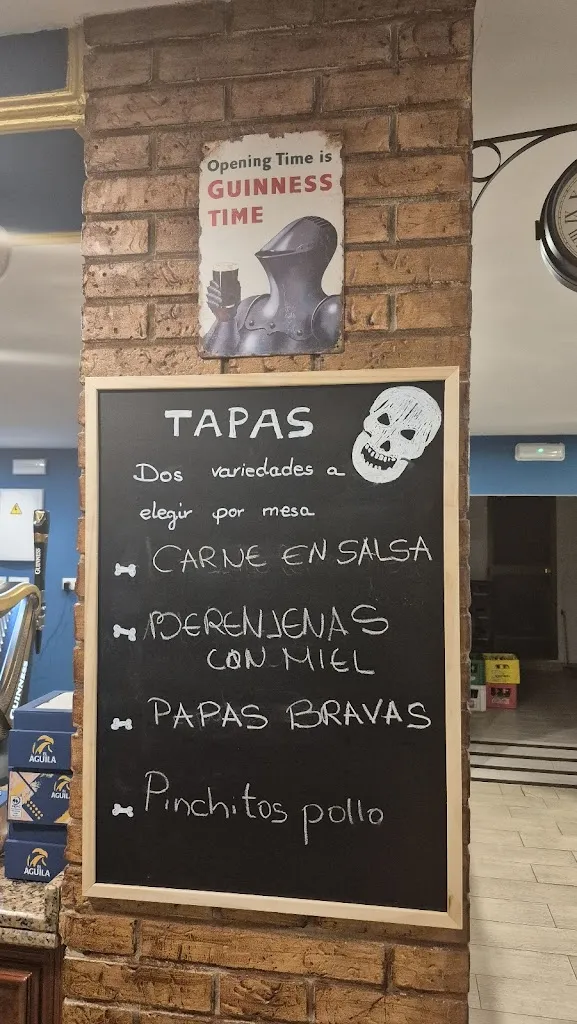 amer anaaoui_Skull_Priego de Córdoba_review