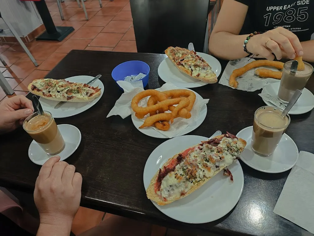 MariCarmen Serrano_Bar Niza_Priego de Córdoba_review