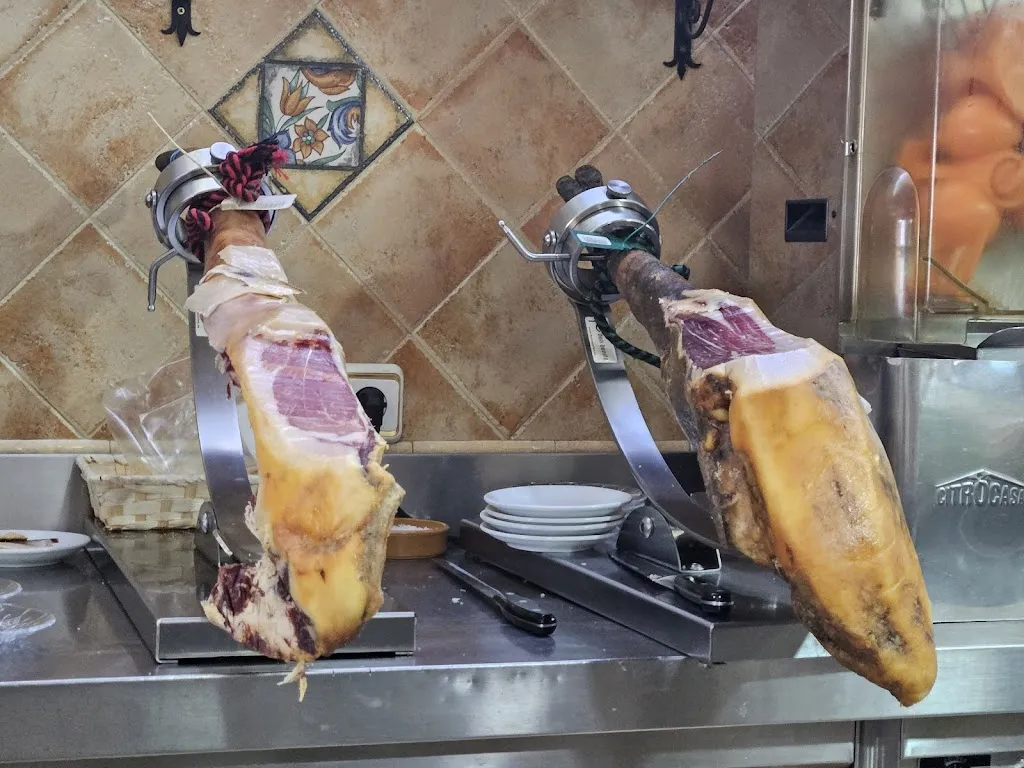 deerada chiangmai_En C’Antonio cocina de autista_Villa del Río_review