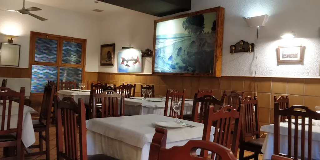 Víktor Pareja Calmaestra (Vitinillo)_Restaurante La Estrella_Villa del Río_review