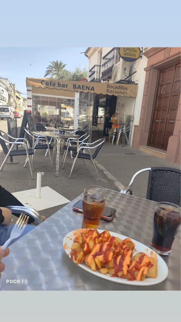 Larguiitoh_Bar Baena_Villa del Río_review