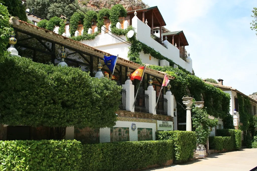 Hotel rural Albamanjón - Parque Natural de las Lagunas de Ruidera restaurant in Ossa de Montiel