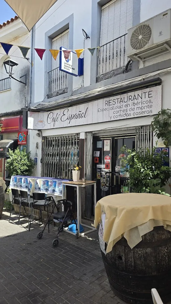 Dusana Flores_Café Español_Villanueva del Rey_review