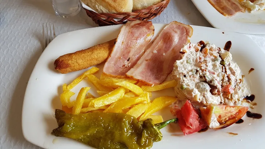 Hotel-Restaurante La DEHESA_Villanueva del Rey_slider_image_3