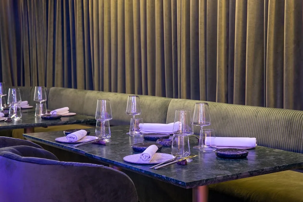 Viso94 restaurant in Viso El