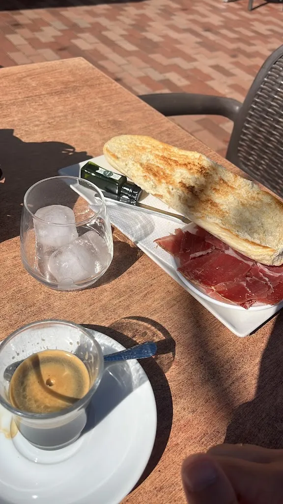 Hugo Palma_Hostal Restaurante Sierra Morena_Villaviciosa de Córdoba_review